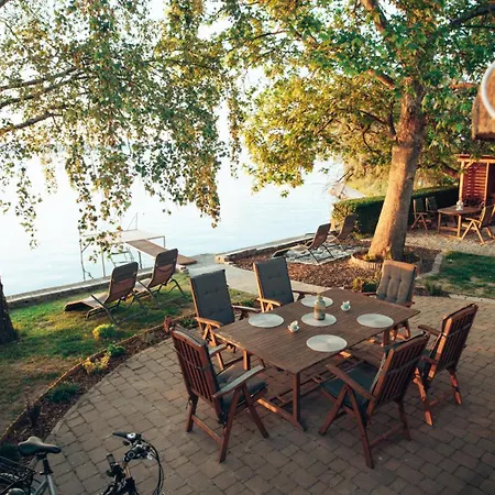 Casa de Férias Tópartiház *