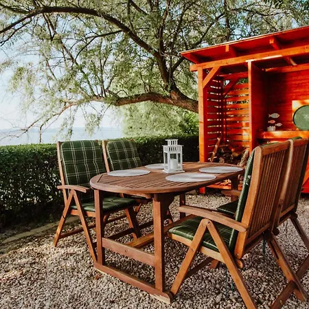 Casa de Férias Tópartiház Balatonszarszo