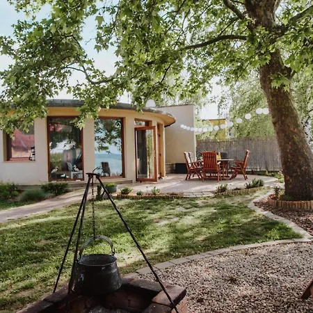Holiday home Topartihaz *