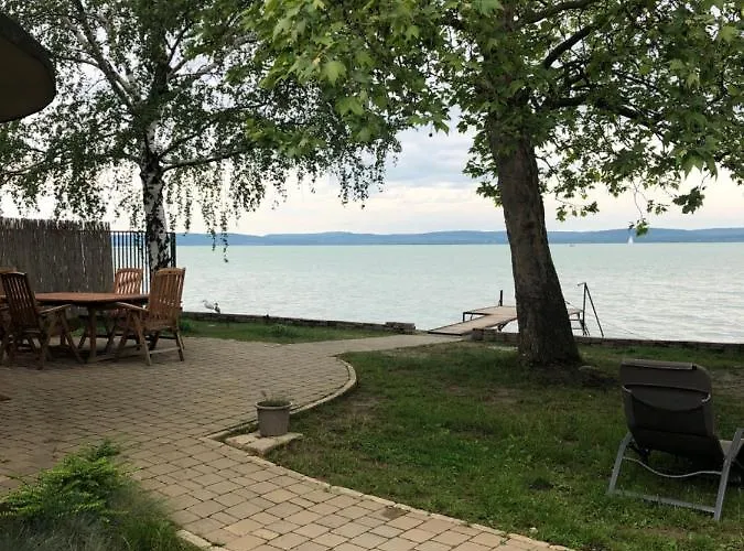 Tópartiház Сasa de vacaciones