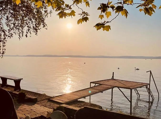 Tópartiház * Balatonszarszo