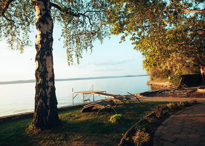 Сasa de vacaciones Tópartiház